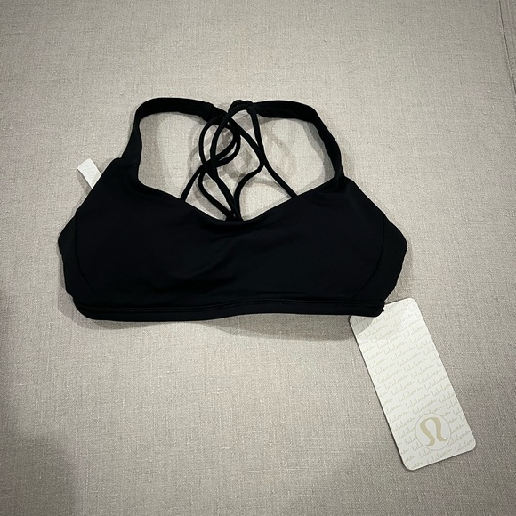 lululemon athletica Black Sports Bra - Picture 2 of 3